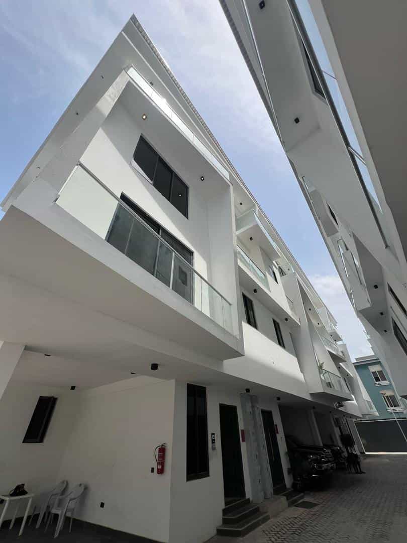 Four bedroom terrace duplex (462ikoyi)