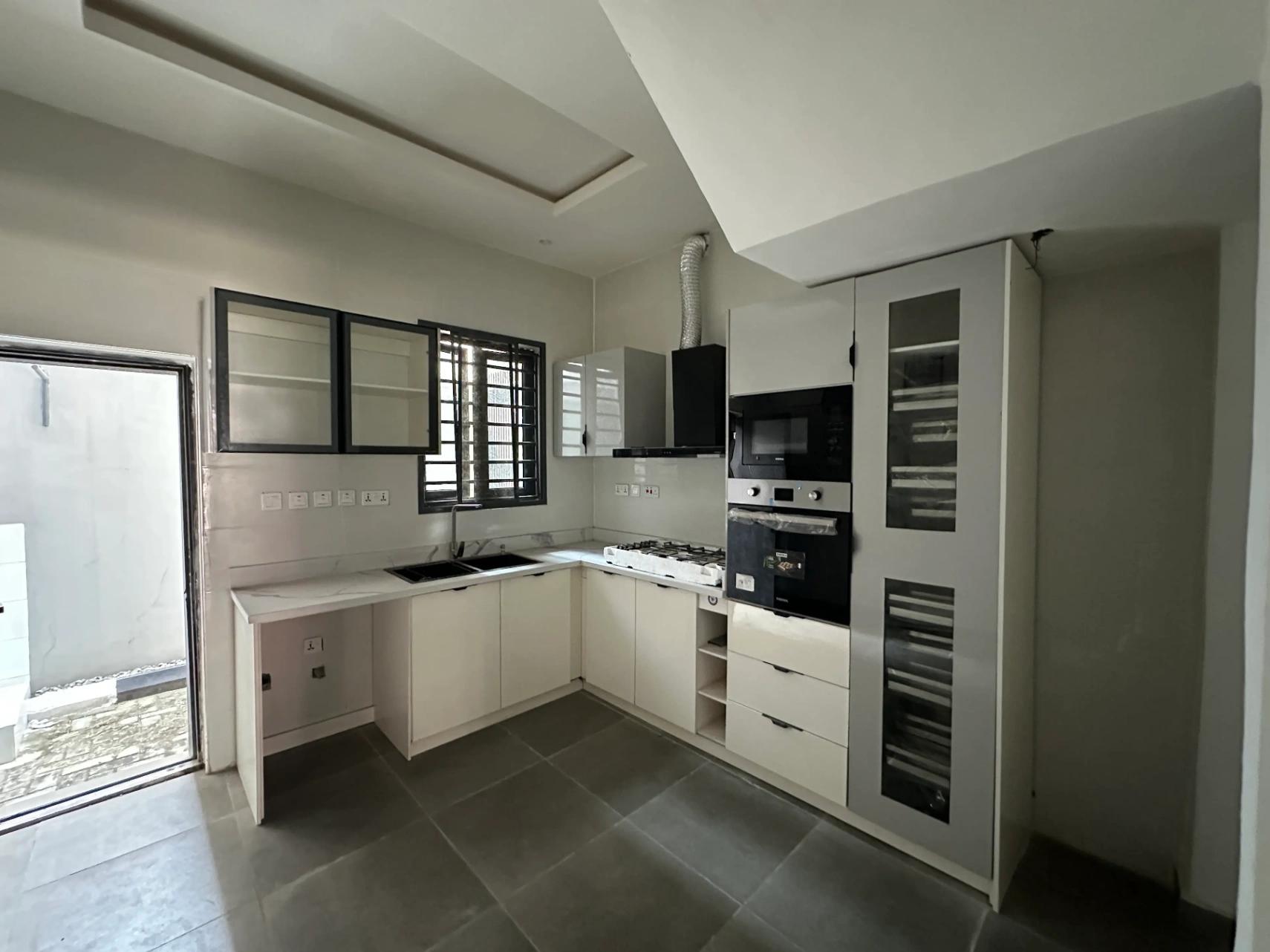 Four bedroom terraced duplex – photo 9