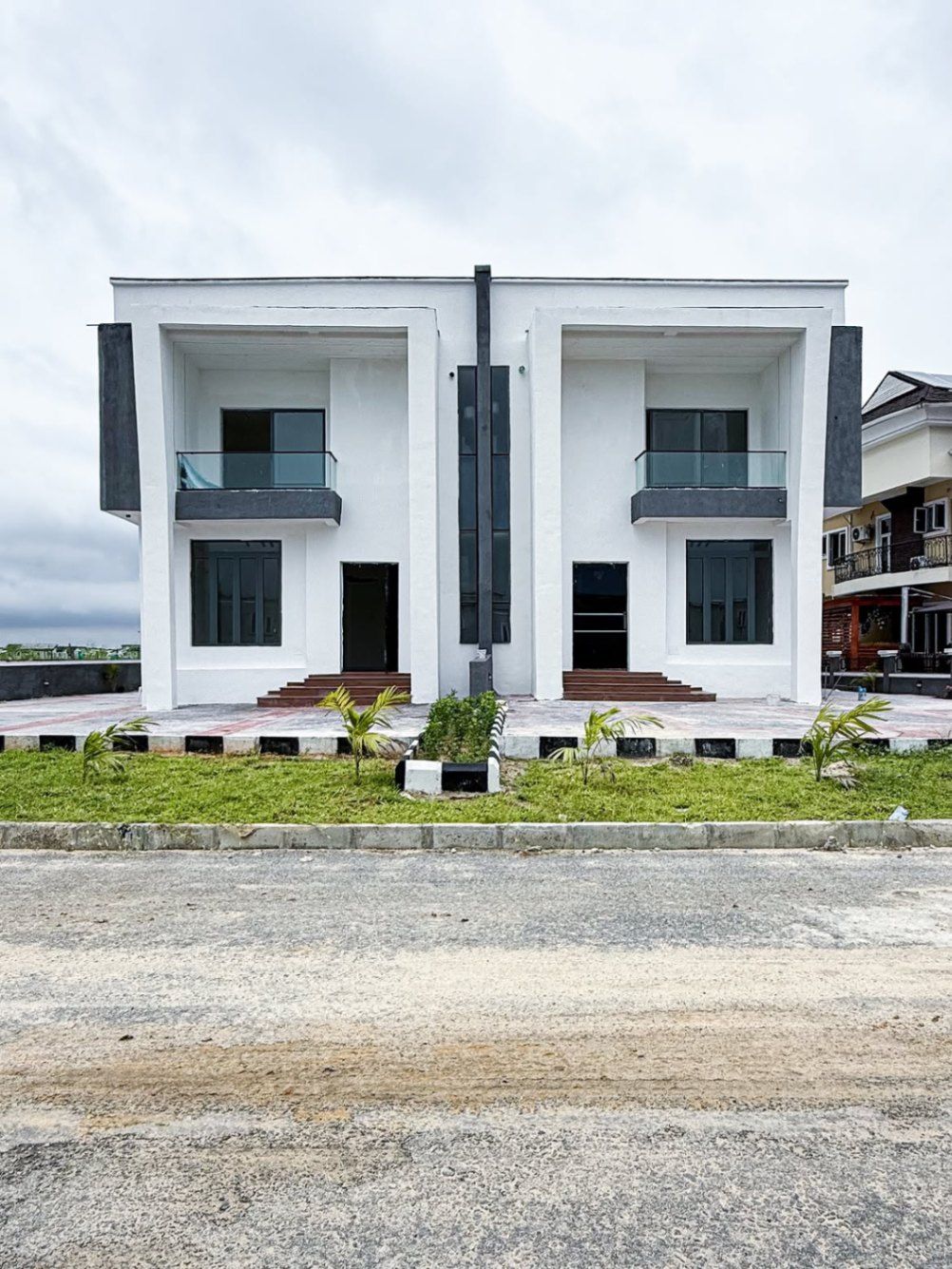 Four bedroom semi detached duplex with bq
