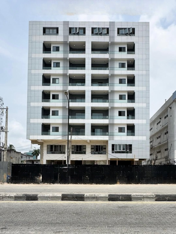Serviced two bedroom apartment (815victoria island) in Victoria Island