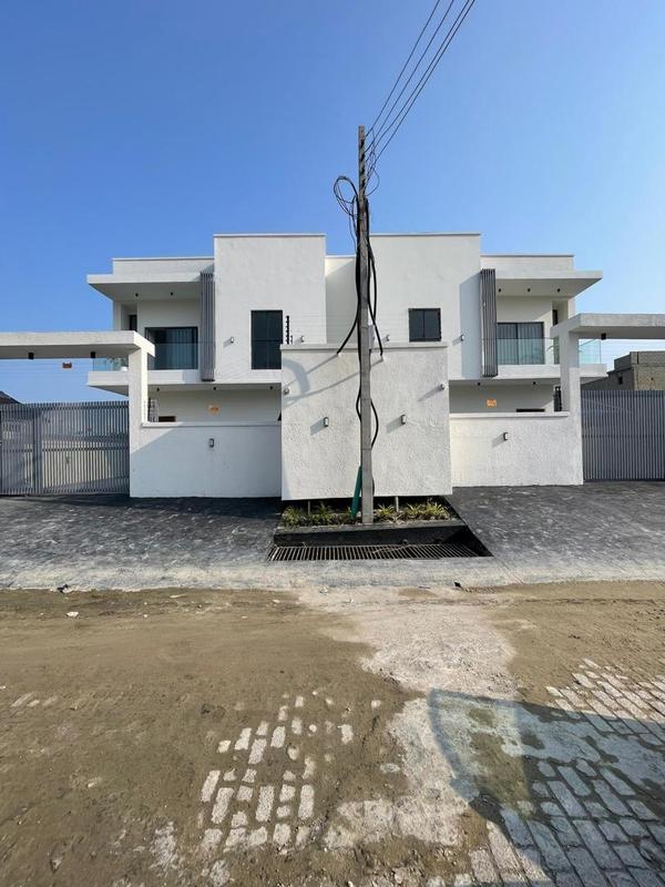 Four bedroom semi detached duplex (179ajah) in Ajah