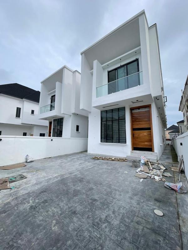 Luxury five bedroom detached duplex (87osapa) in Osapa