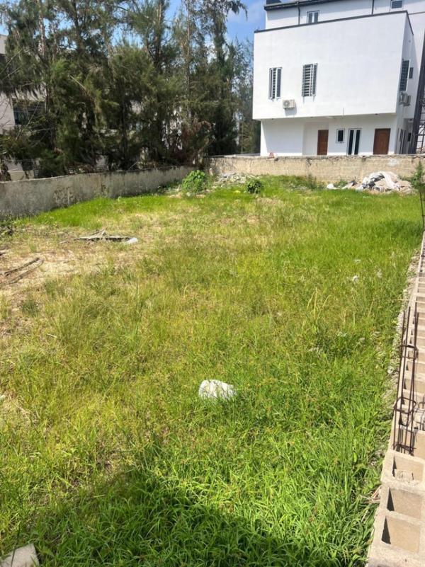 691 sqm land in a gated estate in Lagos
  }