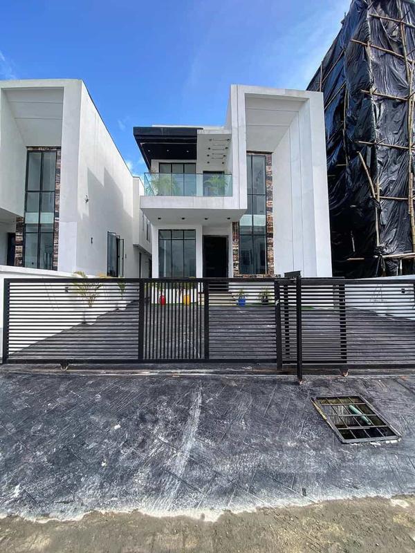 Five bedroom detached duplex (254chevron) in Chevron