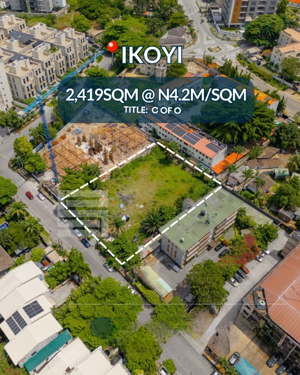 2419sqm land in a developed area (842ikoyi) in Ikoyi