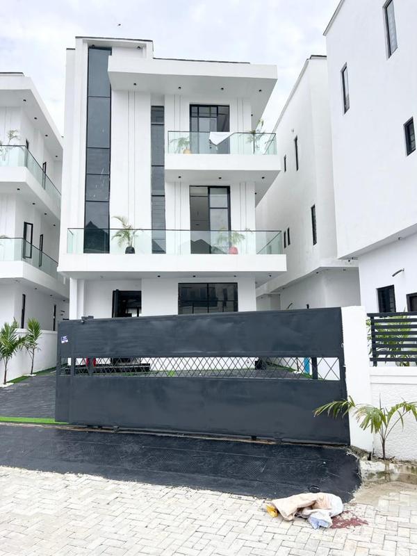 Five bedroom detached duplex (67orchid) in Orchid Road