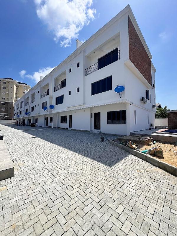 Four bedroom terrace duplex in Ikoyi
  }