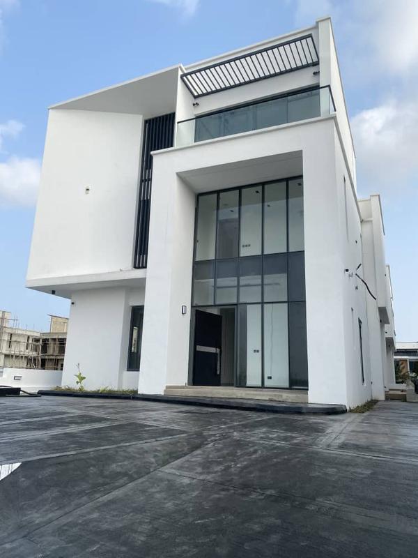 Newly built five bedroom semi detached (196ikate) in Ikate