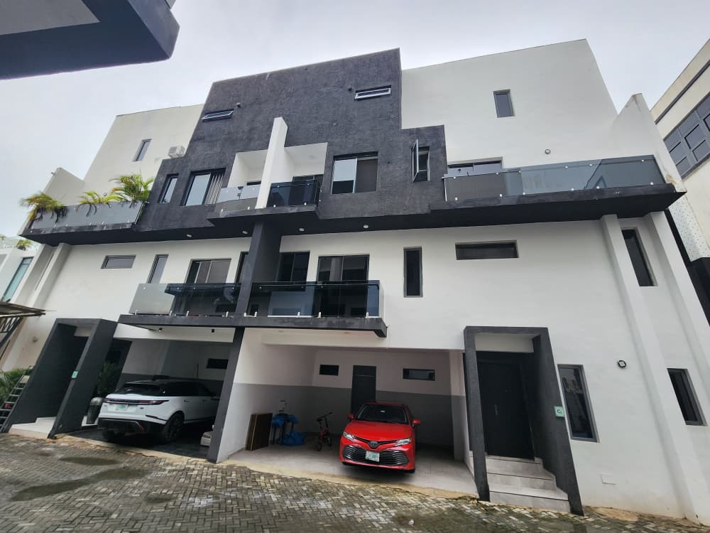 Five bedroom semi-detached duplex with pool and elevator