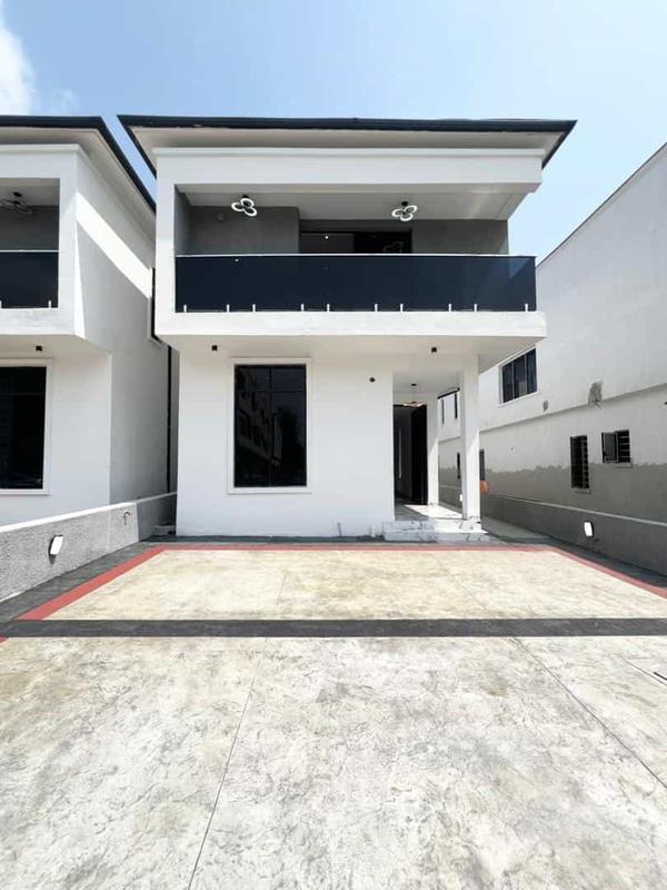 Five bedroom semi detached duplex (266ikota) in Ikota