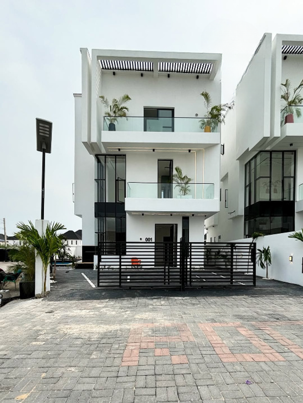 Five bedroom detached duplex (493orchid) in Orchid Road