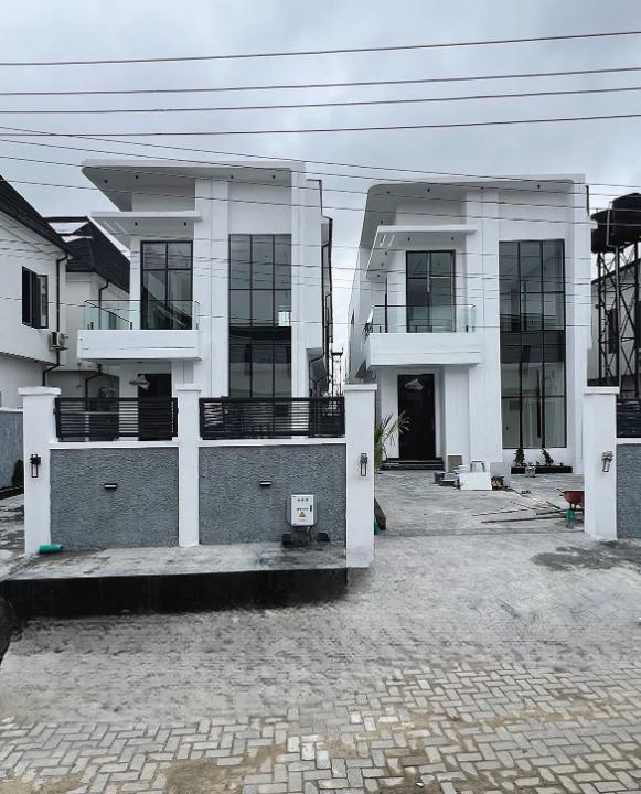 Five bedroom fully detached duplex with bq in Ikota