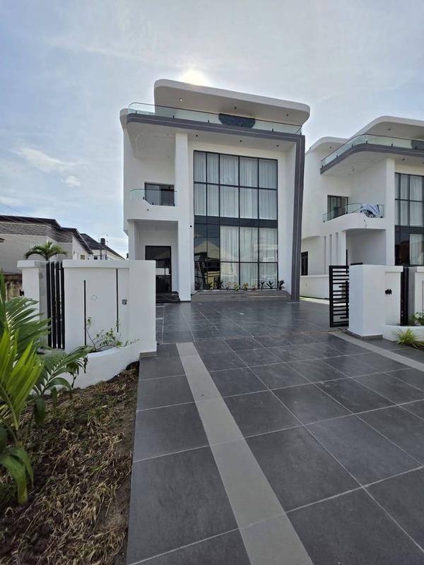 Four bedroom detached duplex in Ajah