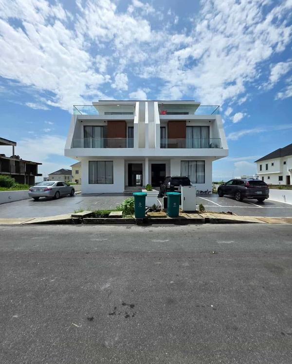 Five bedroom semi detcahed duplex (227ikate) in Ikate