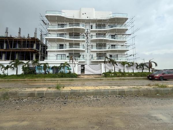 Newly built two bedroom apartment in a highly desireable area in Lekki Phase 1