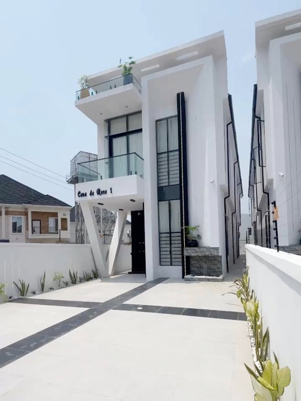 Luxury five bedroom fully detached duplex (728ikota) in Ikota
