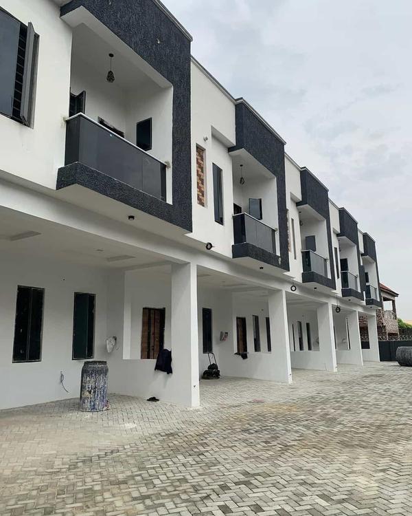 Newly built four bedroom terrace duplex (404ajah) in Ajah