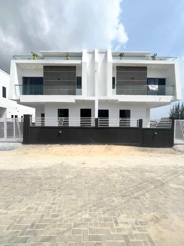 Four bedroom semi detached duplex (262ajah) in Ajah