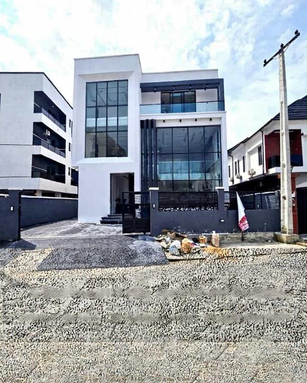 Five bedroom detached duplex (232ologolo) in Lekki