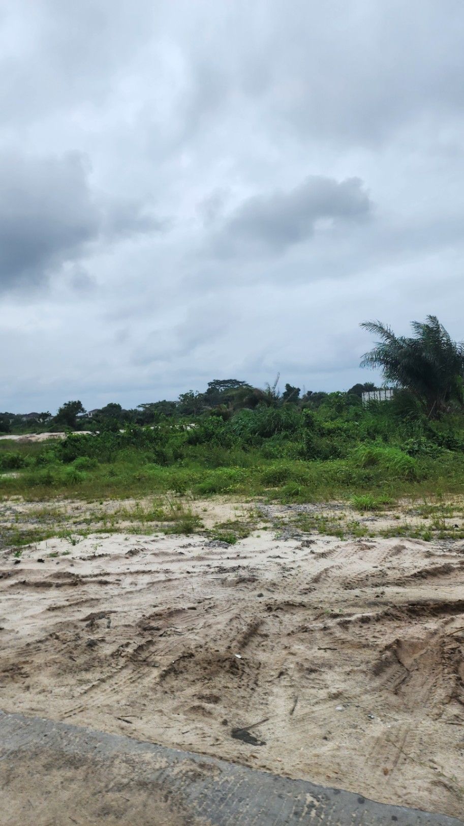 Serviced plots in a secure estate  – photo 3