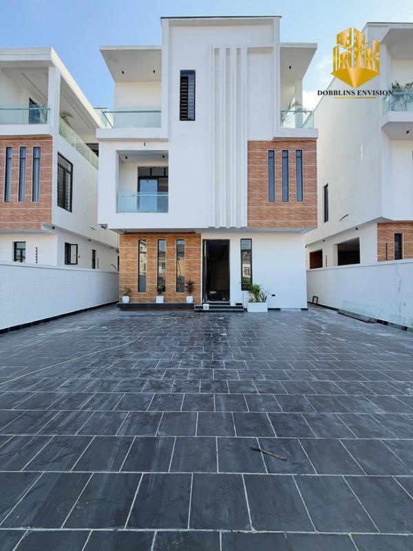 Five bedroom detached duplex in a prime location with easy accessibilty in Osapa