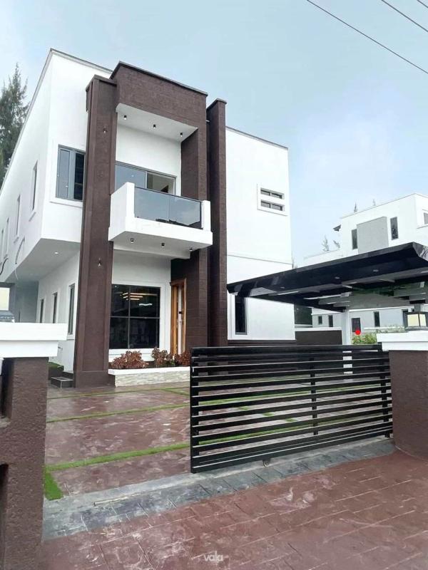 Five bedroom detached duplex in a good location (11Ikota) in Ikota