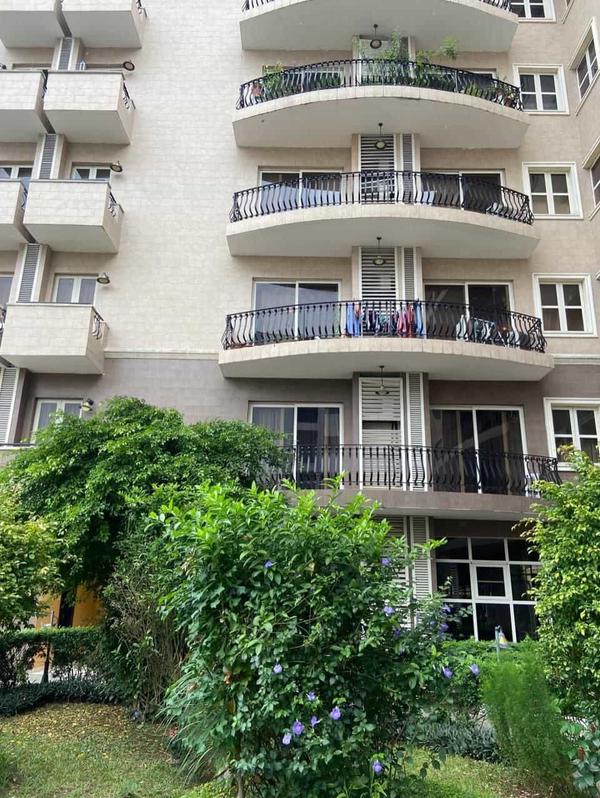 Well maintained & spacious fifteen units of three bedroom flat (494ikoyi) in Ikoyi