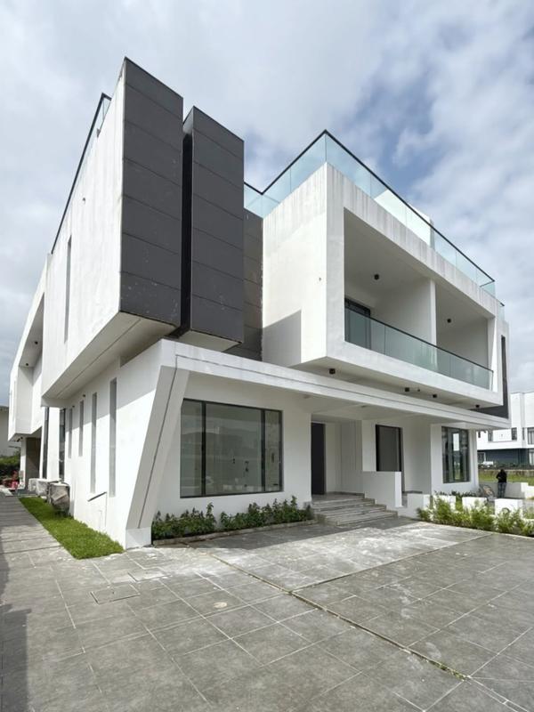 Five bedroom semi detached duplex