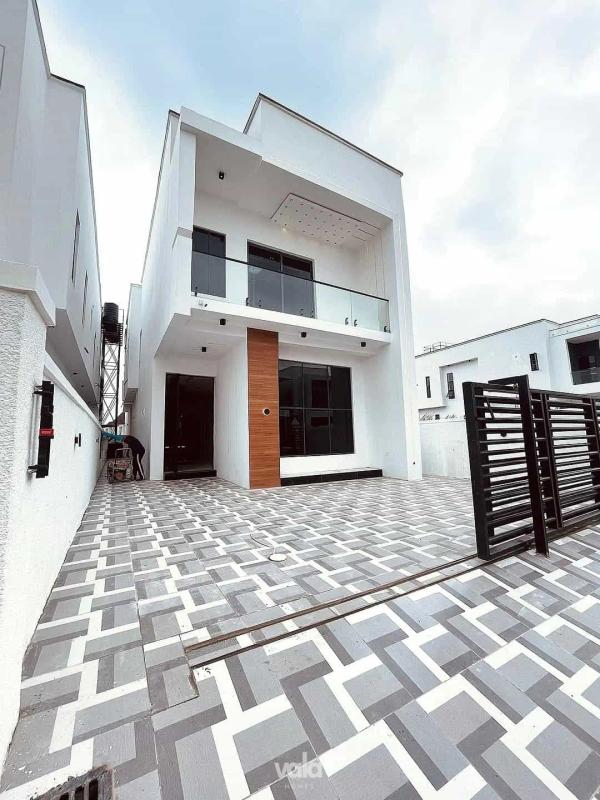 Newly built four bedroom detached duplex in a good location (08Ajah) in Ado Road
