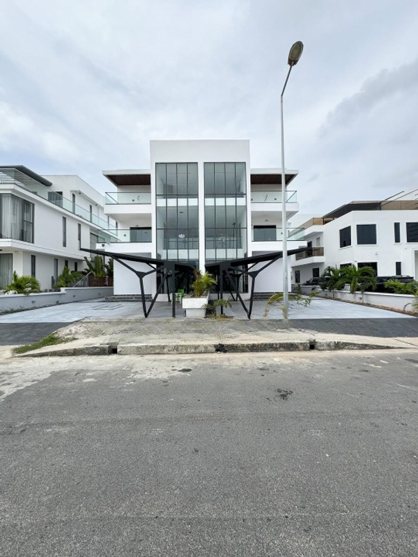 Five bedroom semi-detached duplex (827ikate) in Ikate