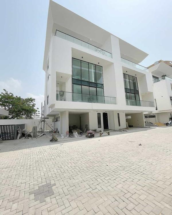 Four bedroom semi detached duplex (251ikoyi) in Ikoyi