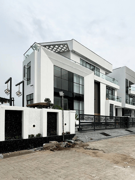 Luxury five bedroom detached duplex (479chevron) in Chevron