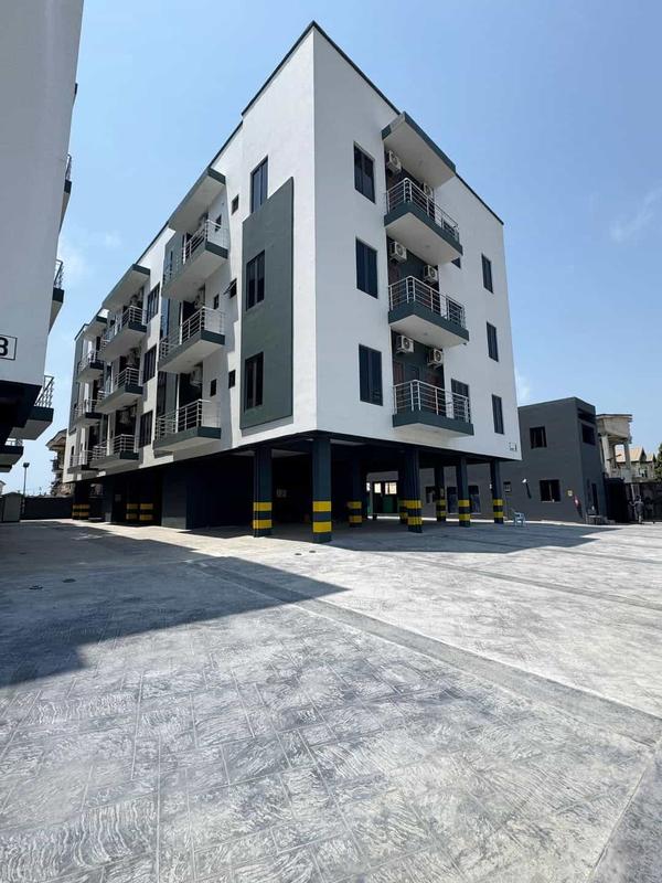Spacious three bedroom fully serviced apartment (715orchid) in Orchid Road