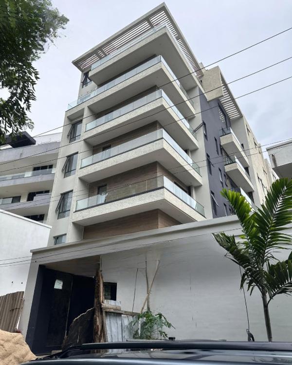 Beautifully finished four bedroom penthouse  in Ikoyi
  }