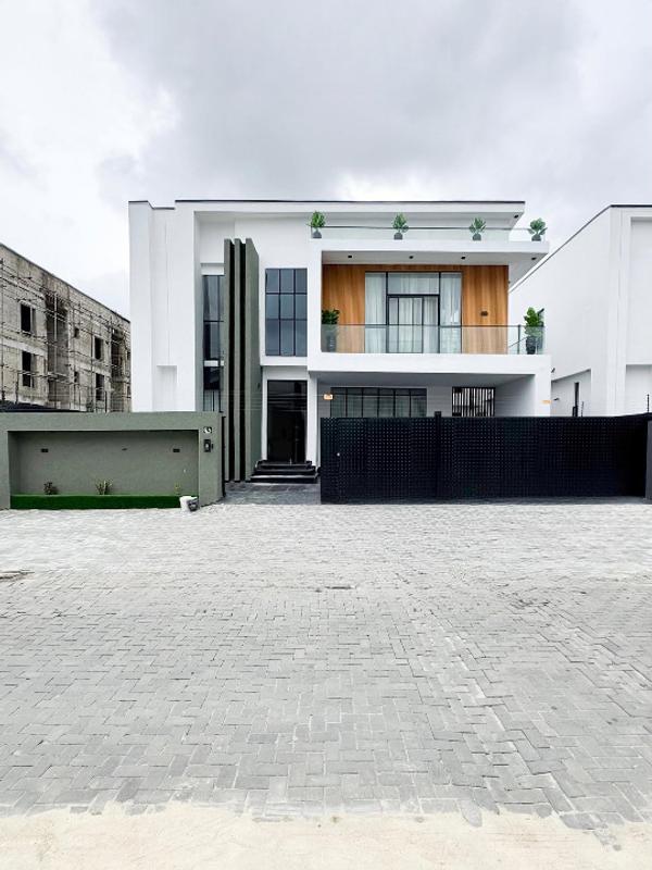 Newly built five bedroom fully detached duplex in Lekki