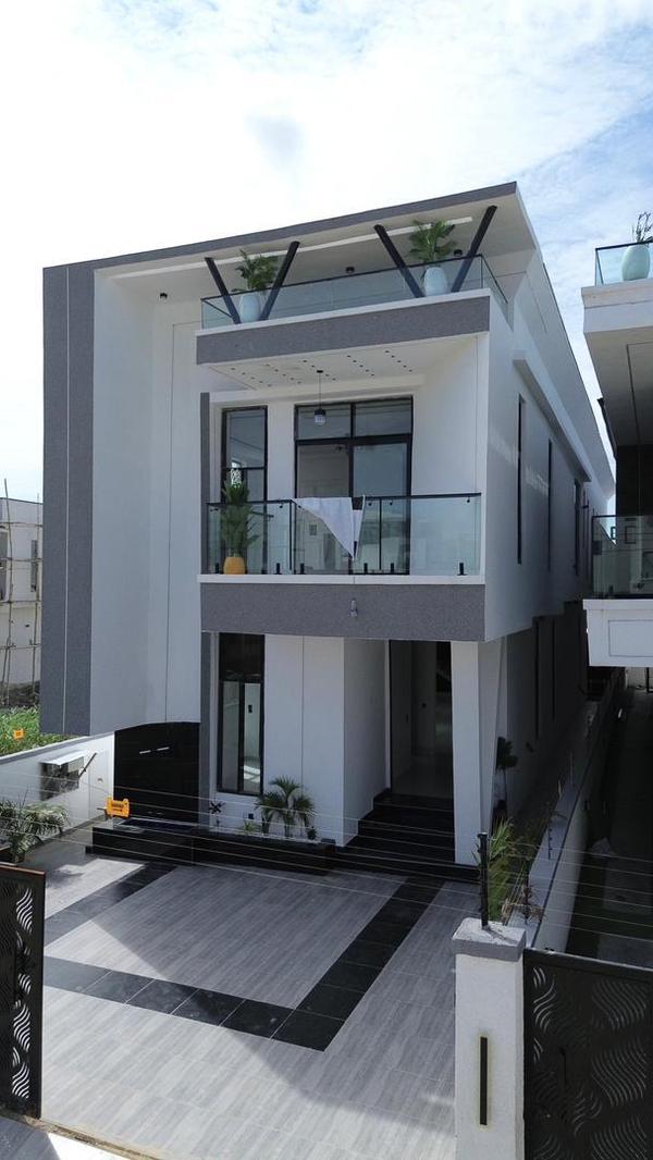 Premium five bedroom detached duplex (64ajah) in Ajah