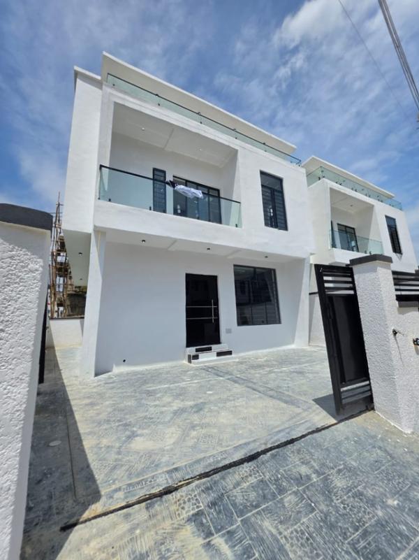 Four bedroom fully detached duplex 