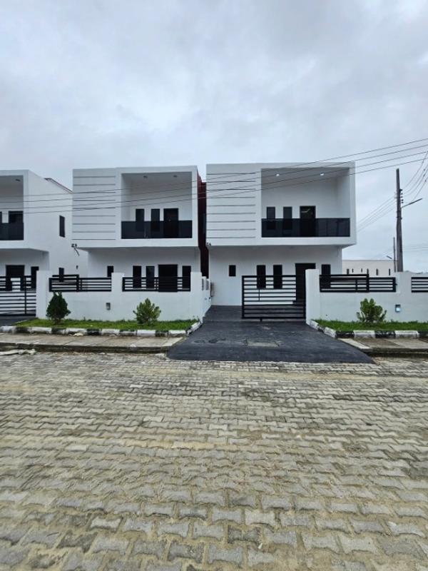 Four bedroom semi detached duplex in Sangotedo