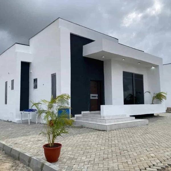 Four bedroom detached bungalow (240ibejulekki) in Ibeju Lekki