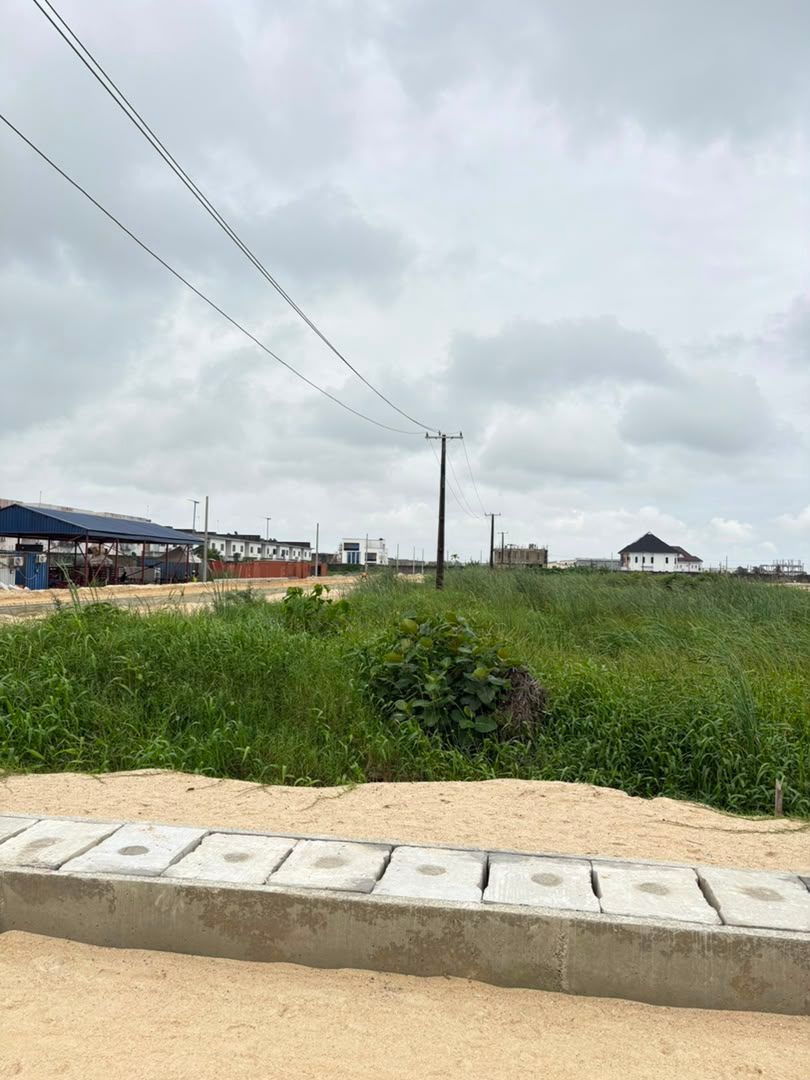 550 sqm residential land in a serviced estate