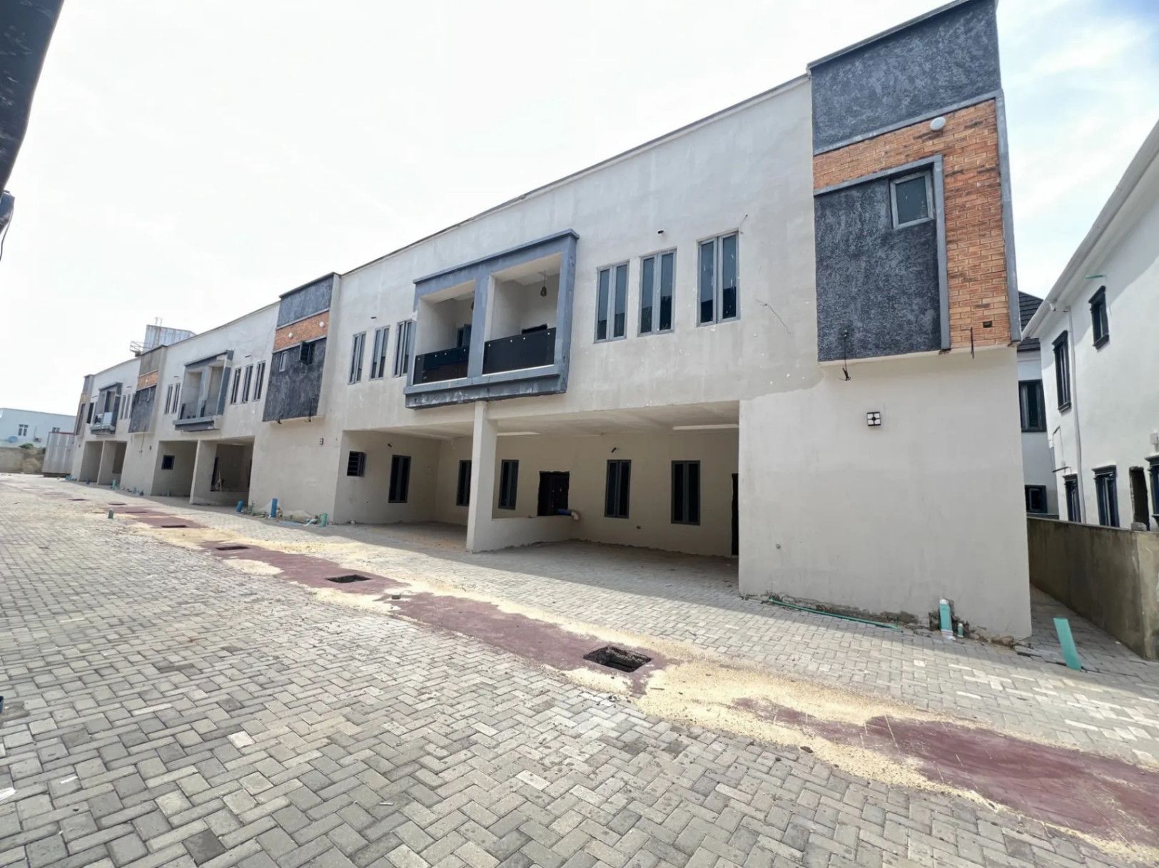 Four bedroom terrace duplex