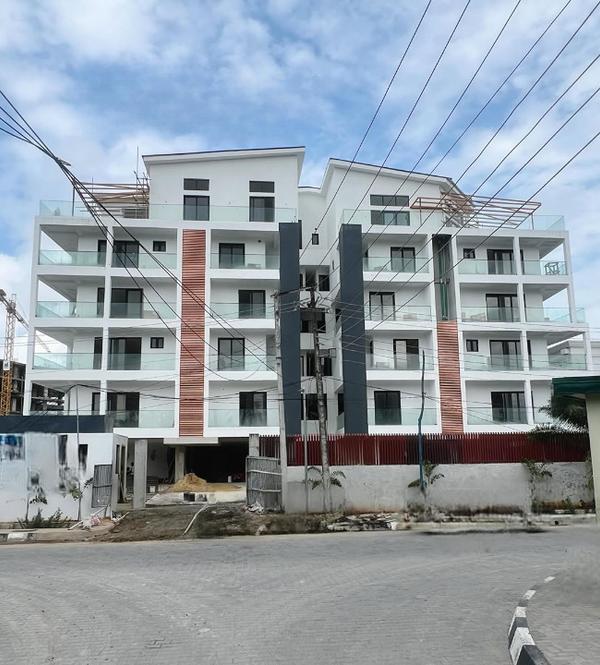 Modern four bedroom maisonette 