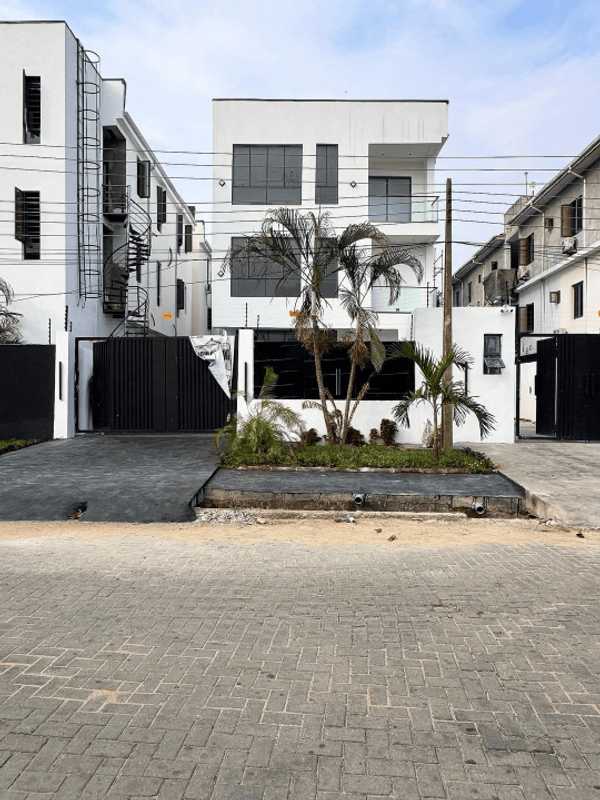 Newly built five bedroom detached duplex (429lekkip1) in Lekki Phase 1