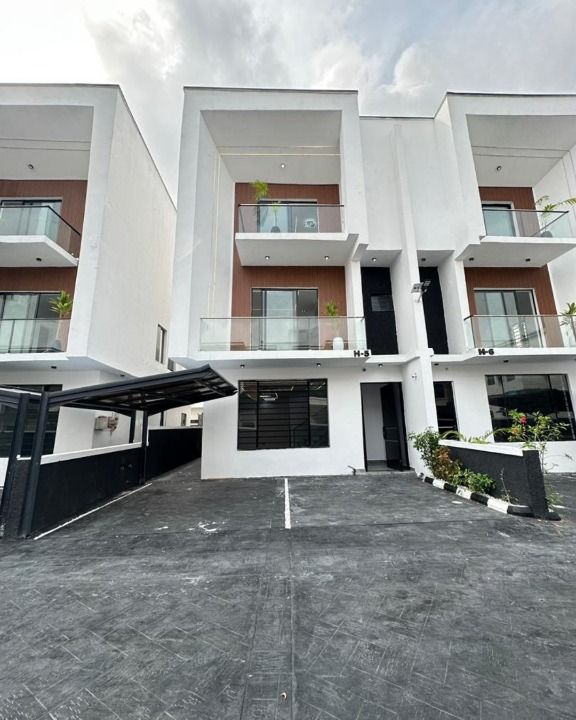 Luxury four bedroom semi-detached duplex with bq (809lekki)