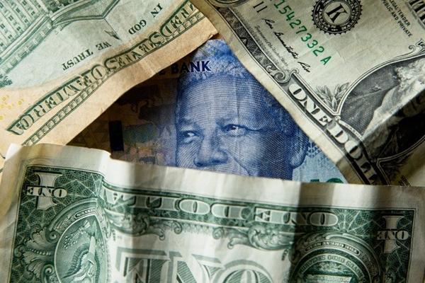 Why Are Some Properties in Nigeria Priced in US Dollars Instead of Naira?