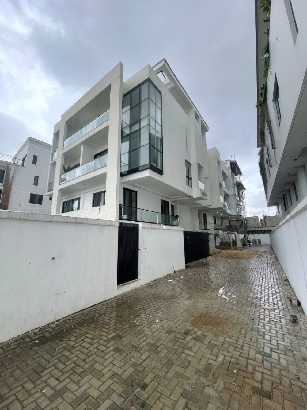 Four bedroom terrace duplex with penthouse