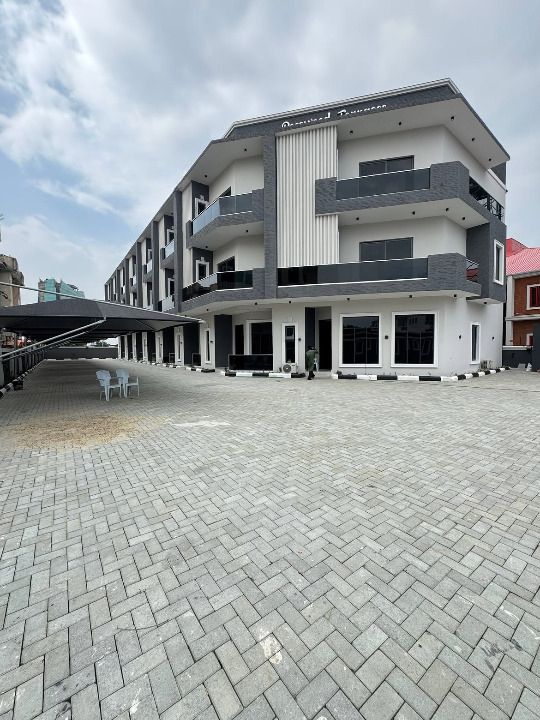 Four bedroom terrace duplex with BQ