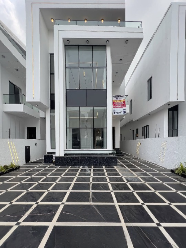 Five bedroom luxury detached duplex (805ajah) in Ajah
