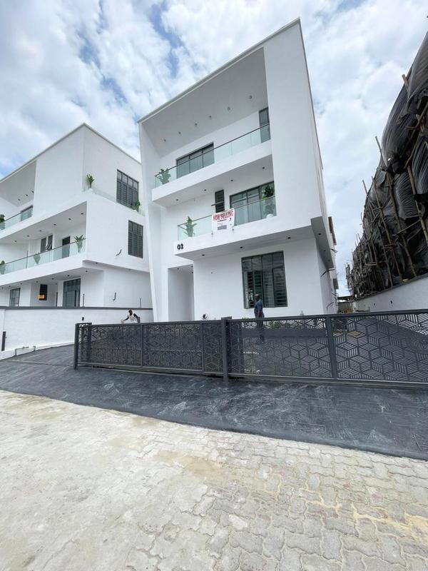 Six bedroom detached duplex (60chevron) in Chevron
