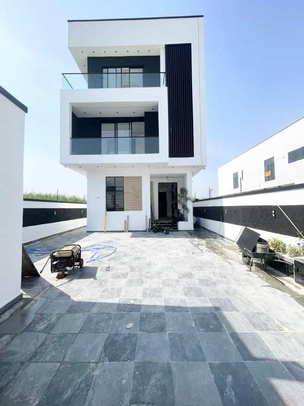 Five bedroom detached duplex (389ajah) in Ajah